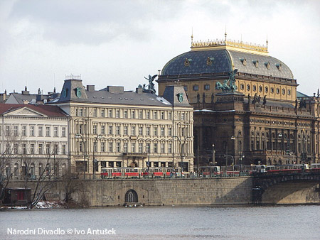 Praha tram