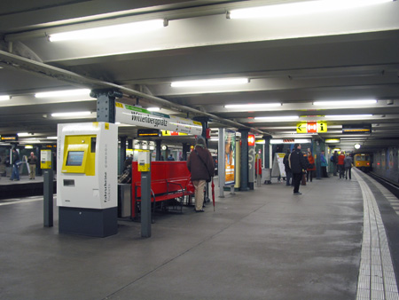 U-Bahnhof Wittenbergplatz U3