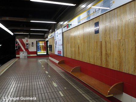 Valencia metro Angel  Guimerà