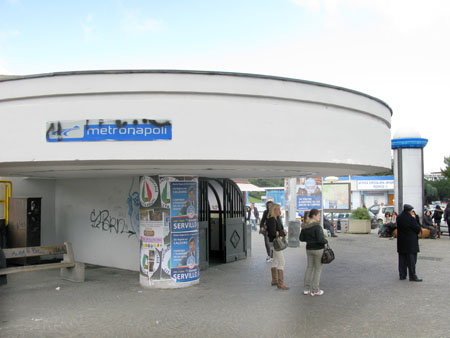 Metro Napoli - Linea 1 - Policlinico